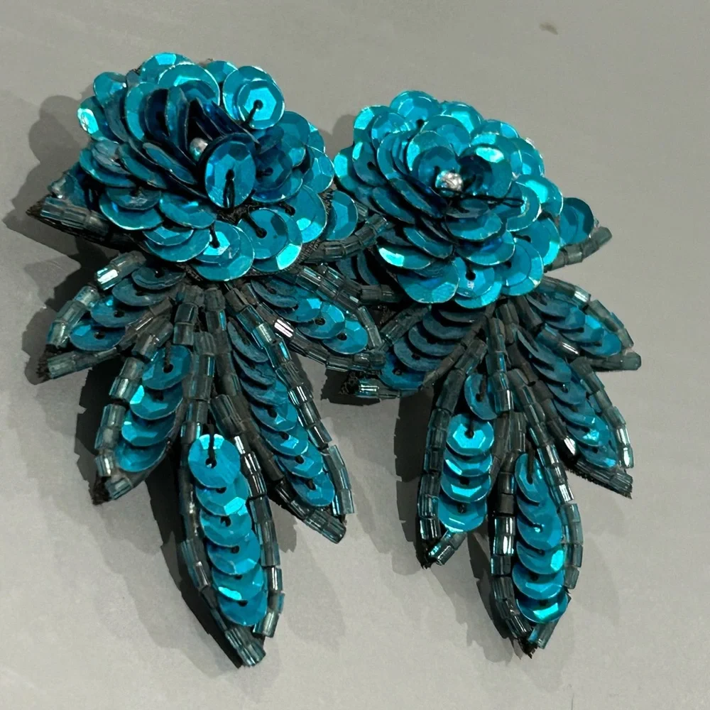 Turquoise Sequin Hand made vintage pierced earring new ( reduced) - Picture 10 of 16